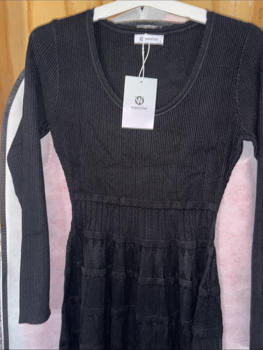 Wenrine Black Ribbed Scoop-Neck Long Sleeve Dress
